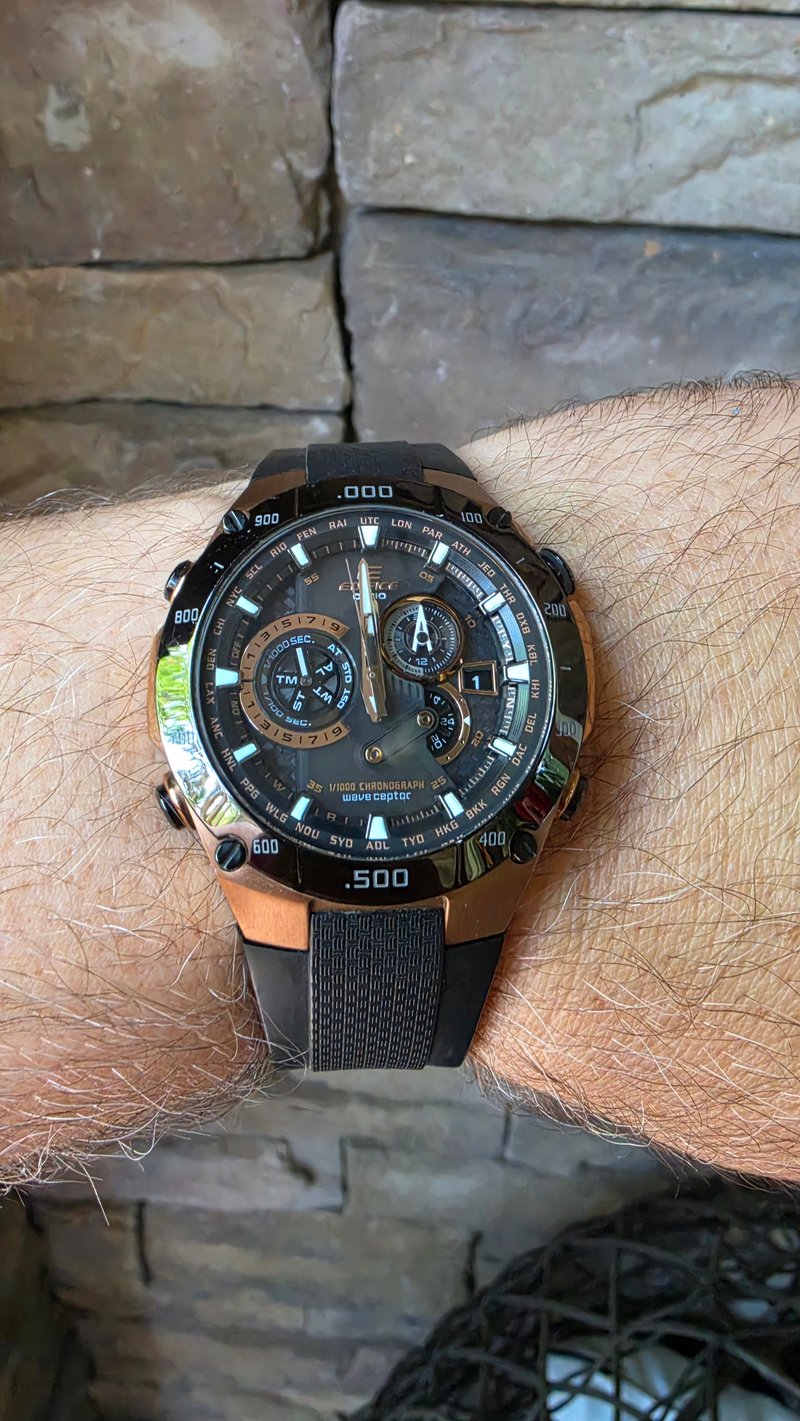 Casio Edifice EQW-M1100CG-1A — Rose Gold