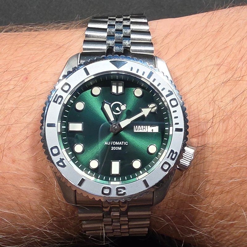 Islander ISL-44 emerald green dive watch after five years of ownership